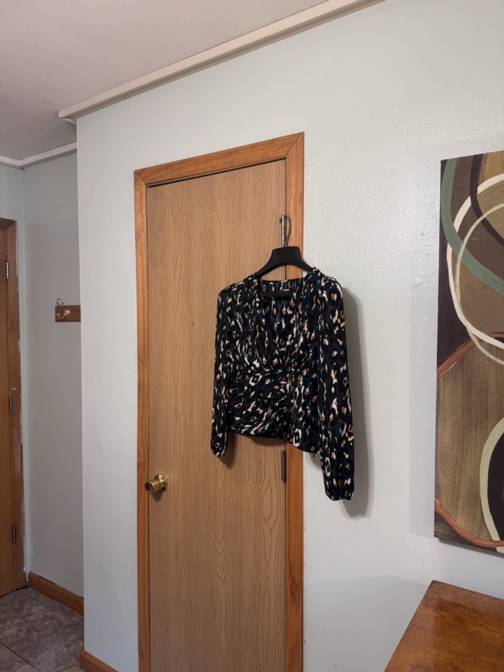Express Factory Medium Multi-Color w/Animal Print Long Sleeve Peplum Blouse